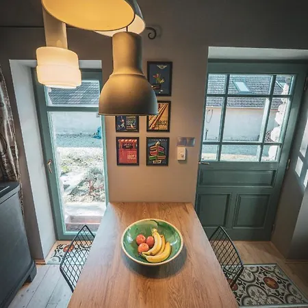 Hungry Grape Guests 3*