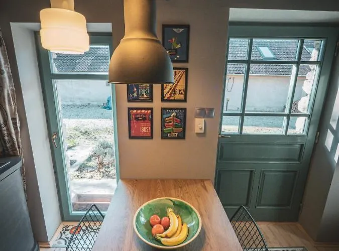 Hungry Grape Guests 3*